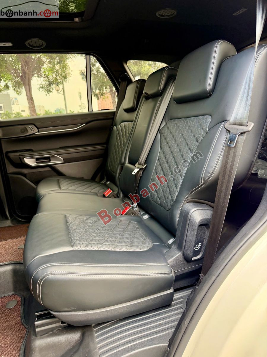 Bán ô tô Ford Everest Platinum 2.0L 4x4 AT - 2025 - xe cũ