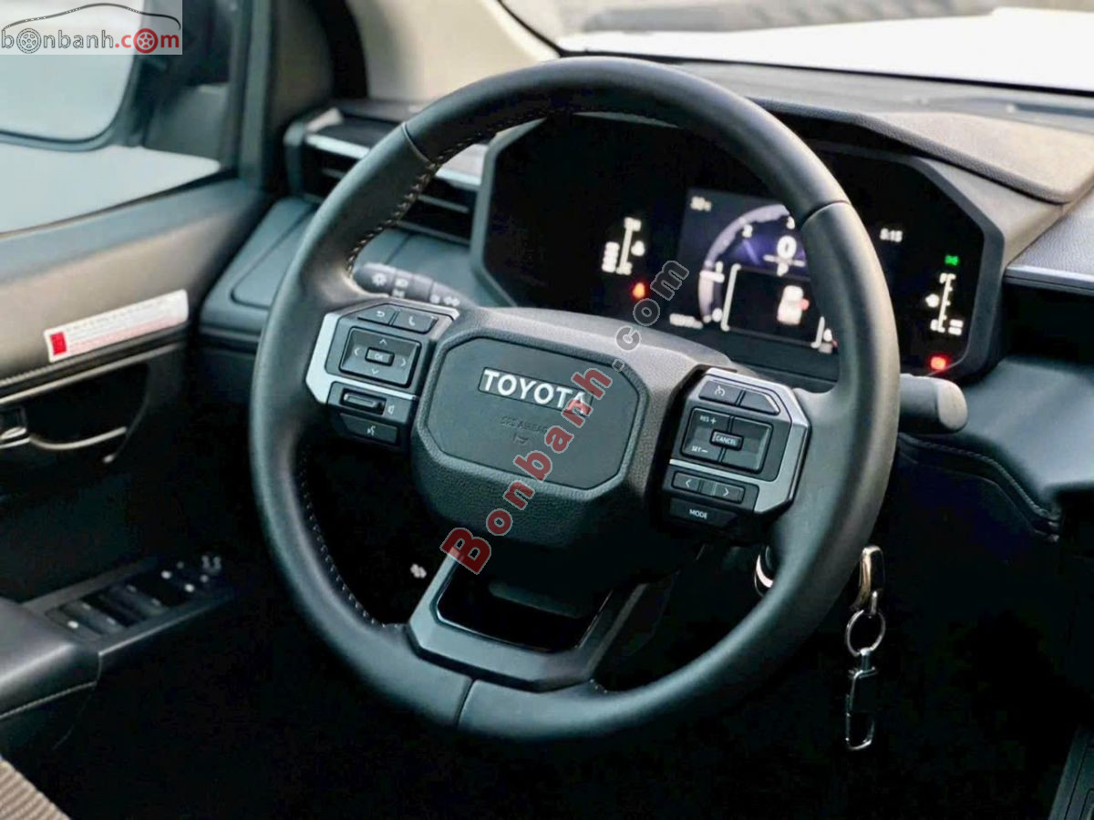 Bán ô tô Toyota Hilux Pro 2.8L 4x2 AT - 2026 - xe cũ