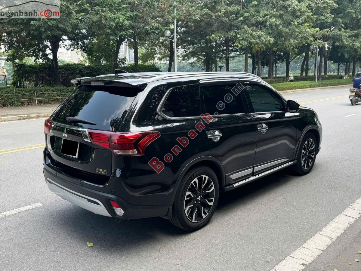 Bán ô tô Mitsubishi Outlander Premium 2.0 CVT - 2021 - xe cũ