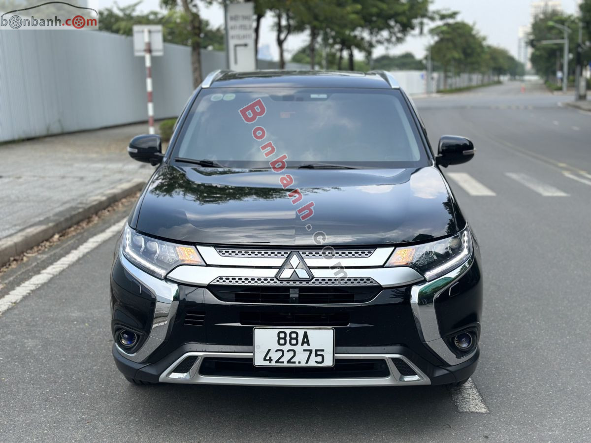 Bán ô tô Mitsubishi Outlander Premium 2.0 CVT - 2021 - xe cũ