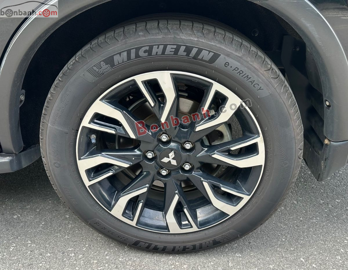 Bán ô tô Mitsubishi Outlander Premium 2.0 CVT - 2021 - xe cũ