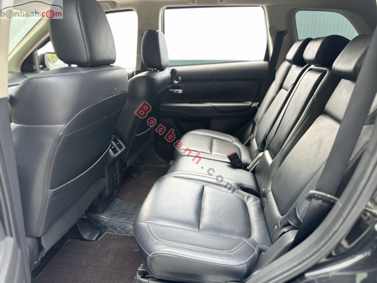 Bán ô tô Mitsubishi Outlander Premium 2.0 CVT - 2021 - xe cũ