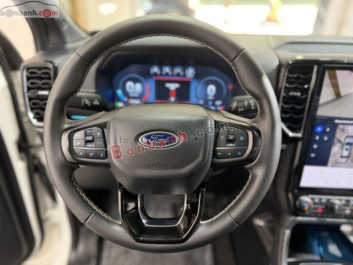 Bán ô tô Ford Everest Platinum 2.0L 4x4 AT - 2024 - xe cũ
