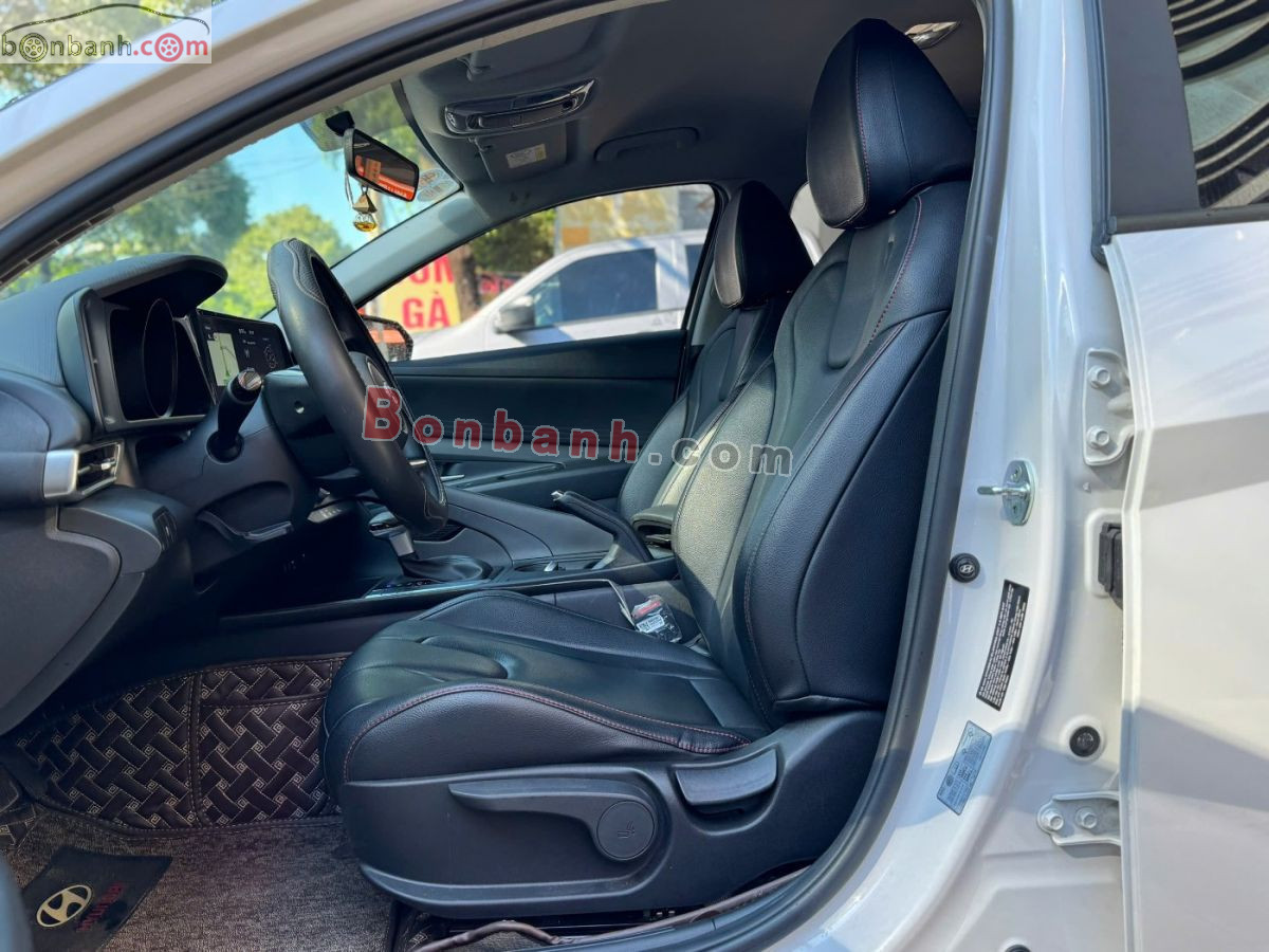Bán ô tô Hyundai Elantra 1.6 AT Tiêu chuẩn - 2022 - xe cũ