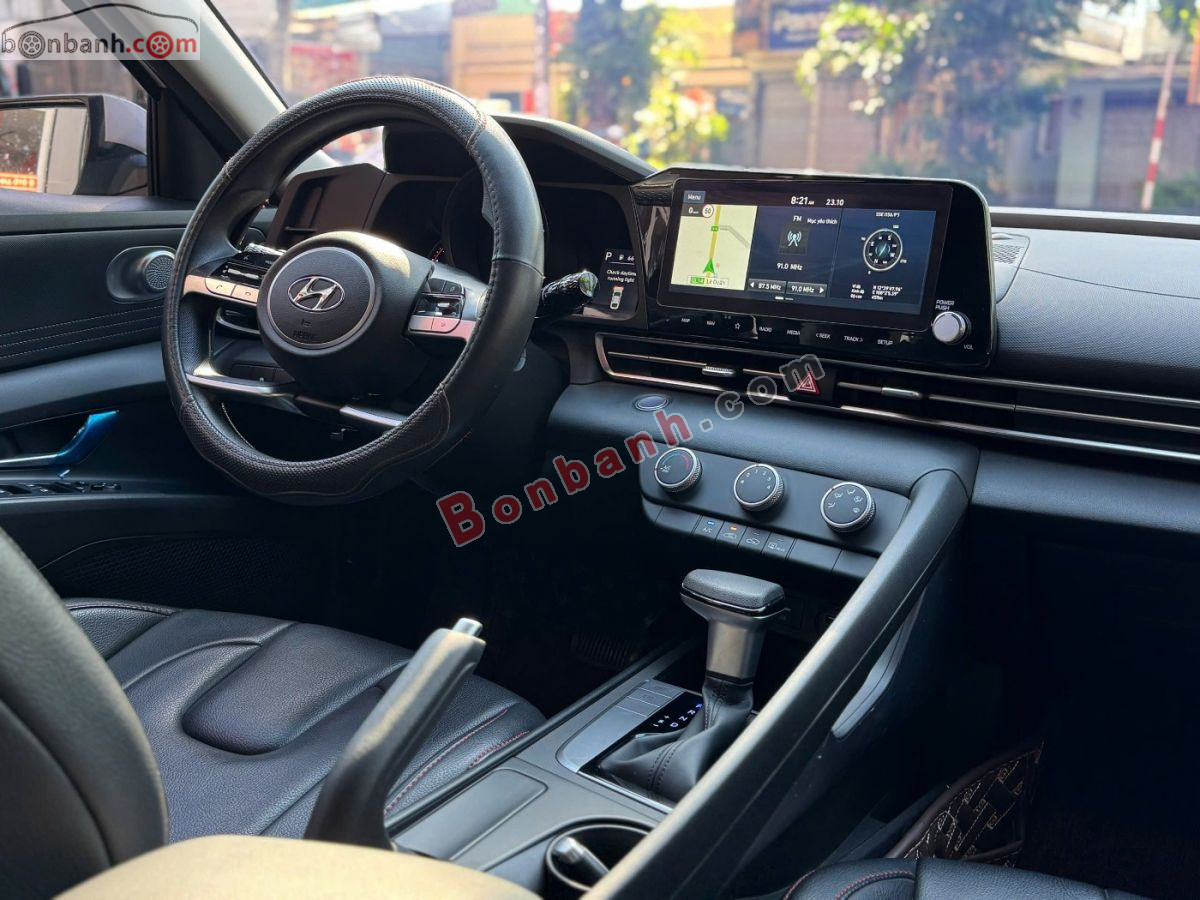 Bán ô tô Hyundai Elantra 1.6 AT Tiêu chuẩn - 2022 - xe cũ