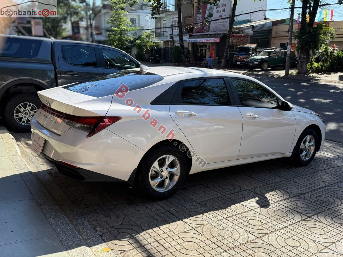 Bán ô tô Hyundai Elantra 1.6 AT Tiêu chuẩn - 2022 - xe cũ