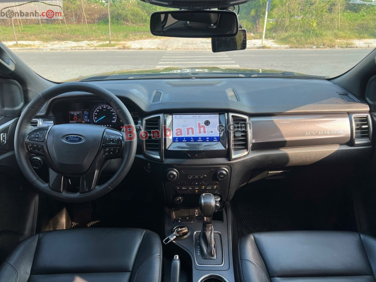 Bán ô tô Ford Everest Titanium 2.0L 4x2 AT - 2022 - xe cũ