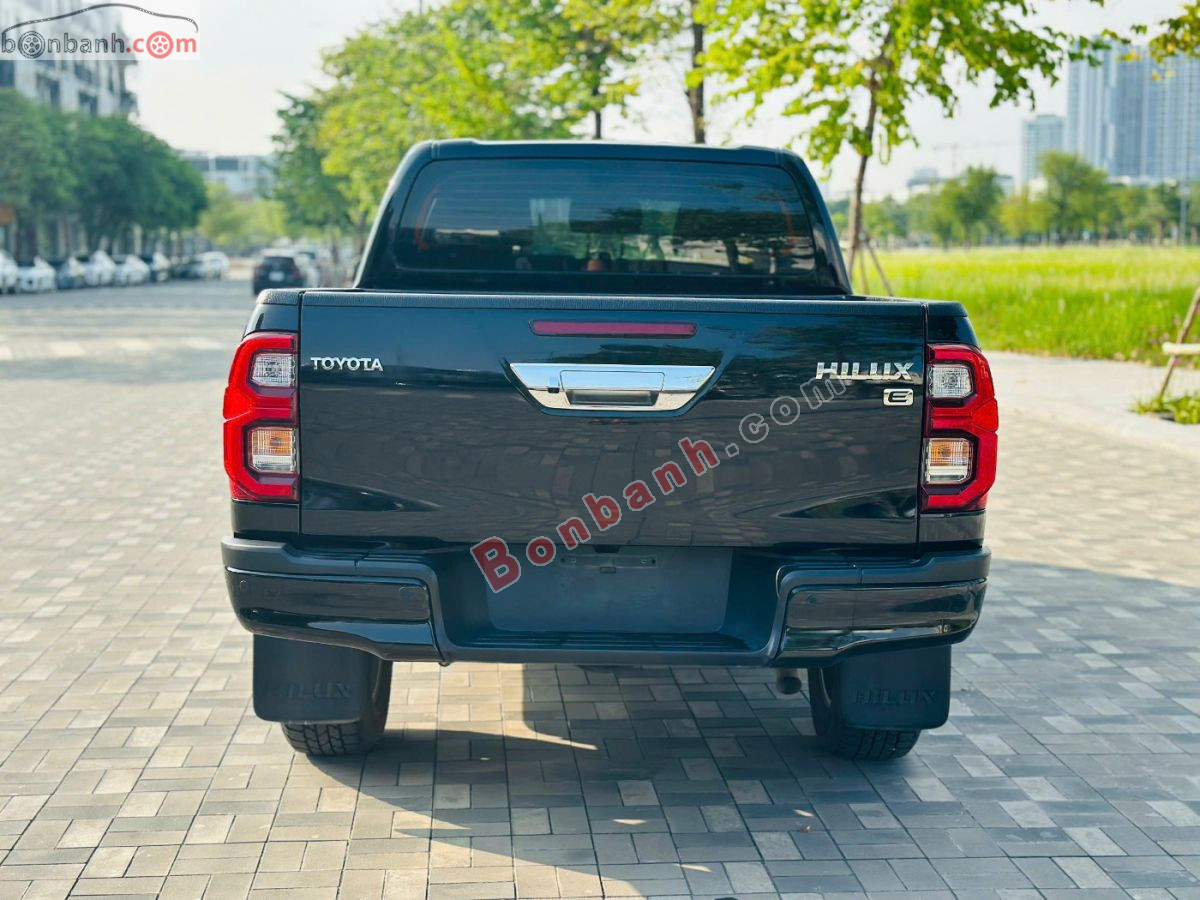 Bán ô tô Toyota Hilux 2.4L 4x2 AT - 2025 - xe cũ