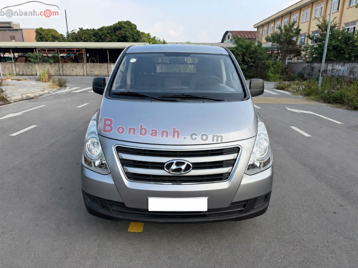 Bán ô tô Hyundai Starex MT Van 3 chỗ - 2017 - xe cũ