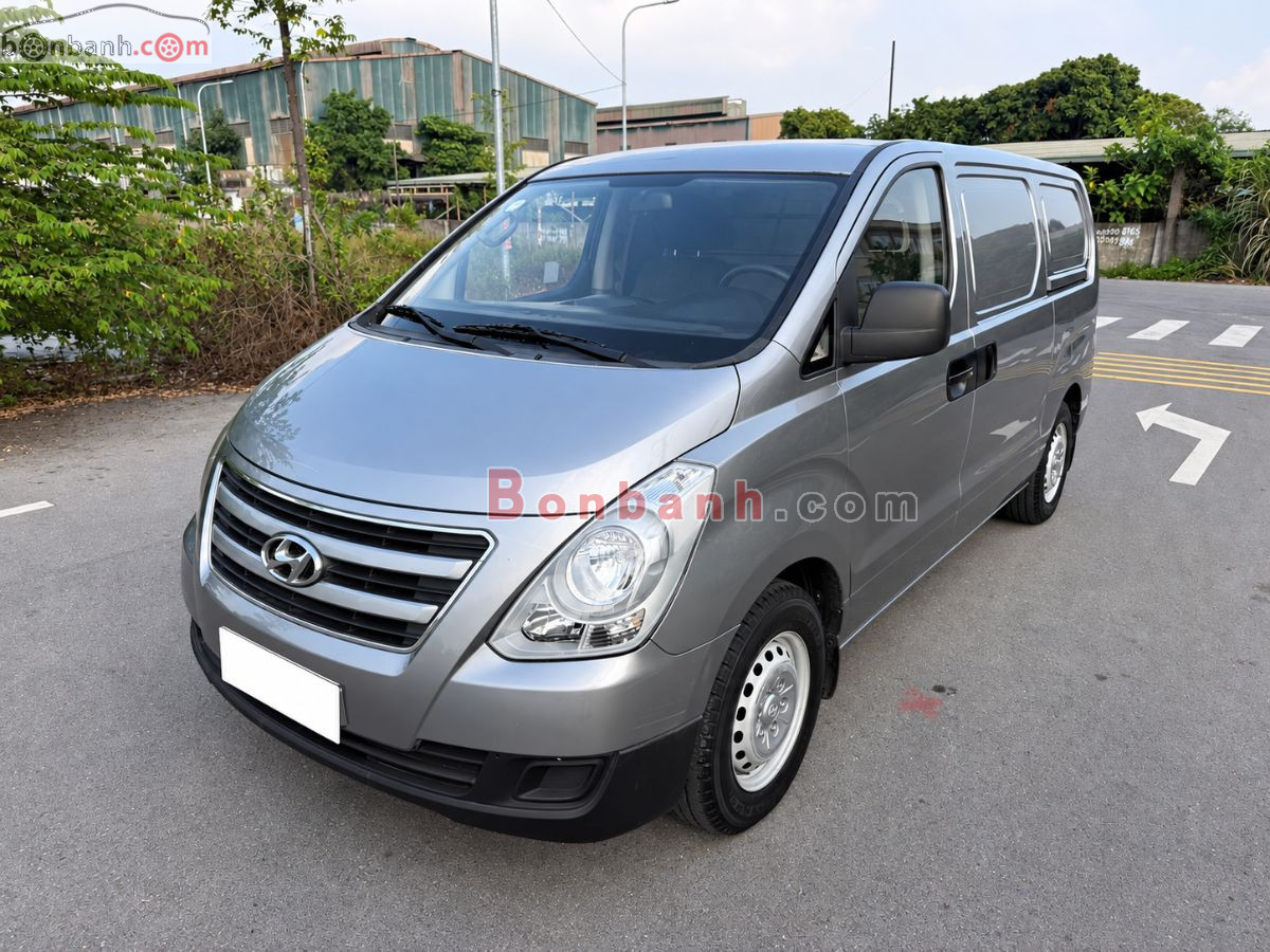 Bán ô tô Hyundai Starex MT Van 3 chỗ - 2017 - xe cũ