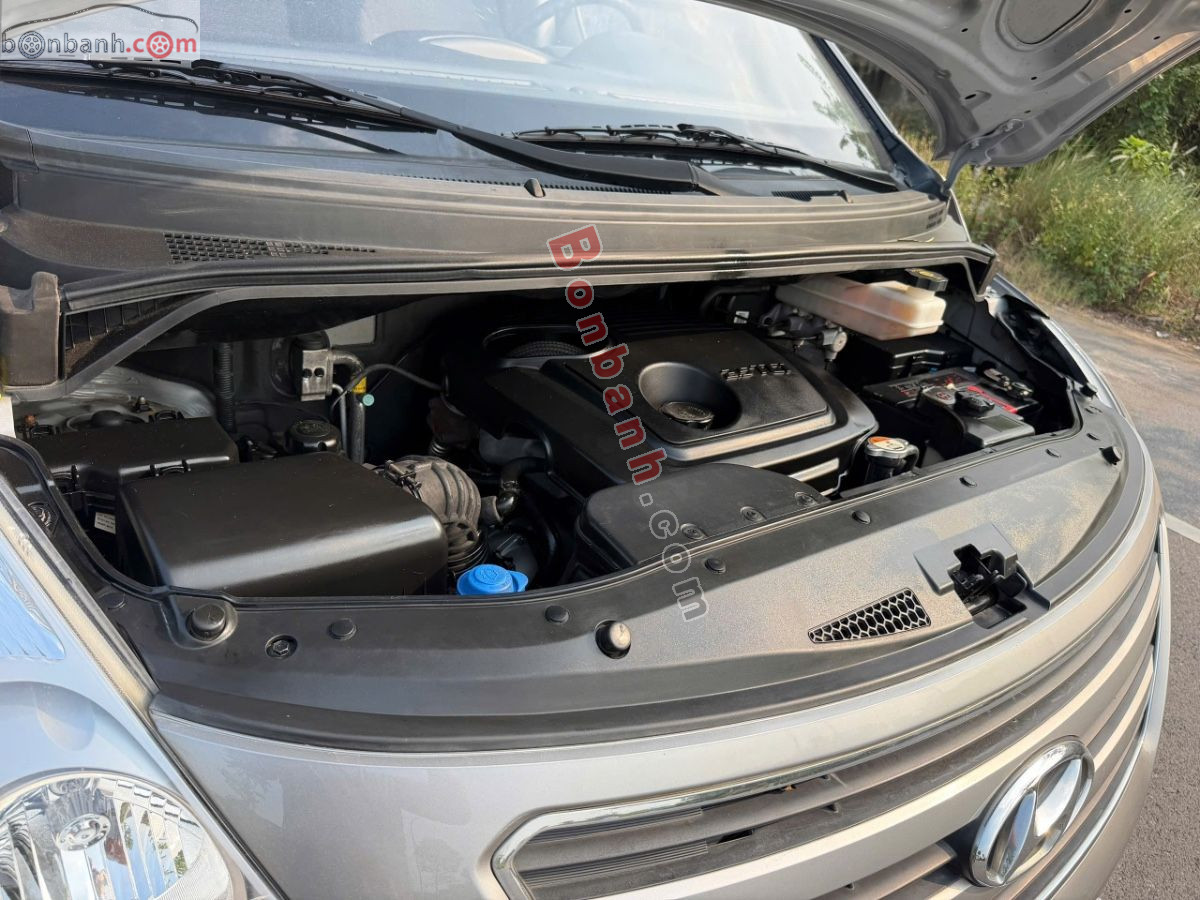 Bán ô tô Hyundai Starex MT Van 3 chỗ - 2017 - xe cũ