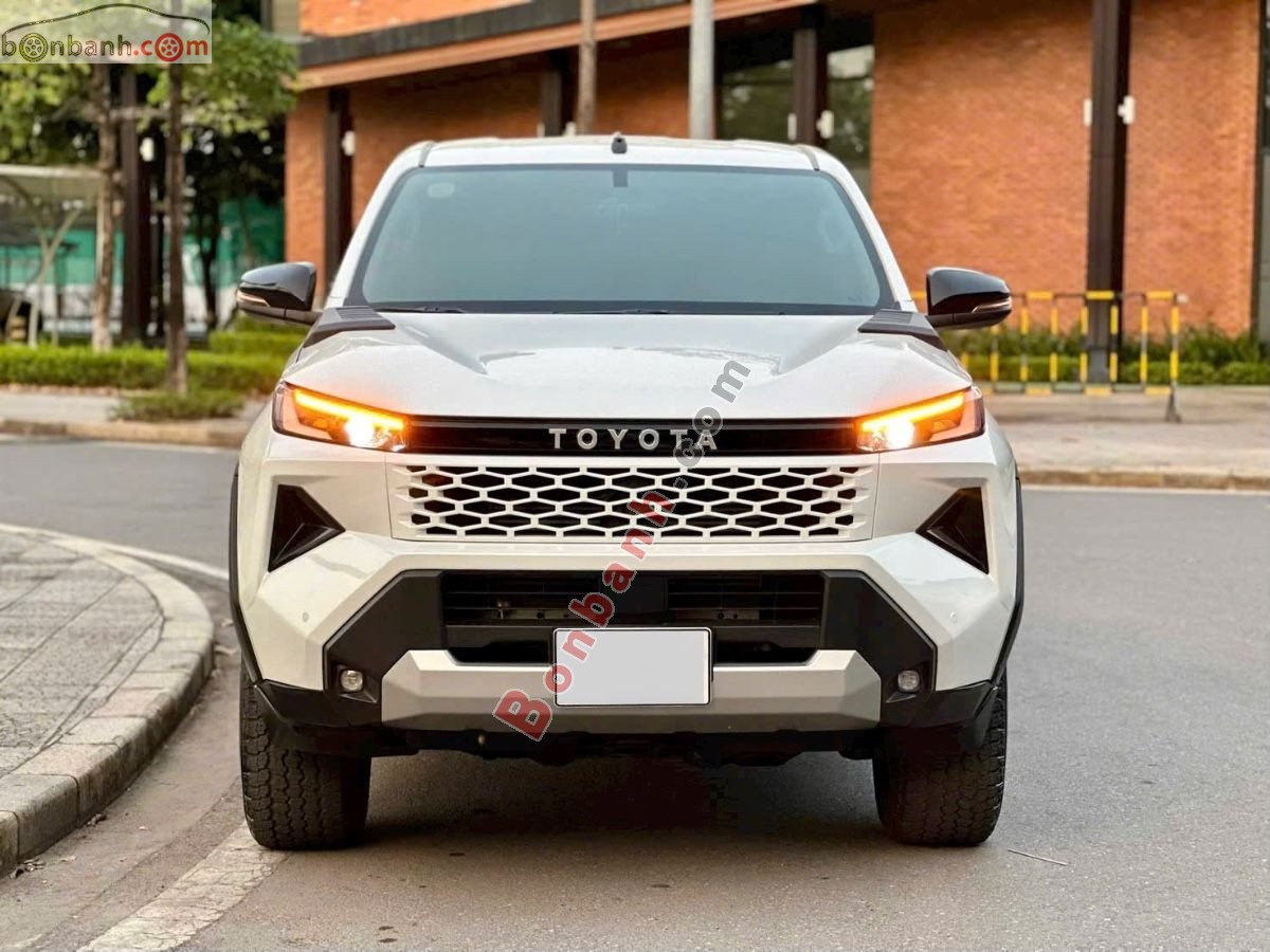 Bán ô tô Toyota Hilux Pro 2.8L 4x2 AT - 2026 - xe cũ