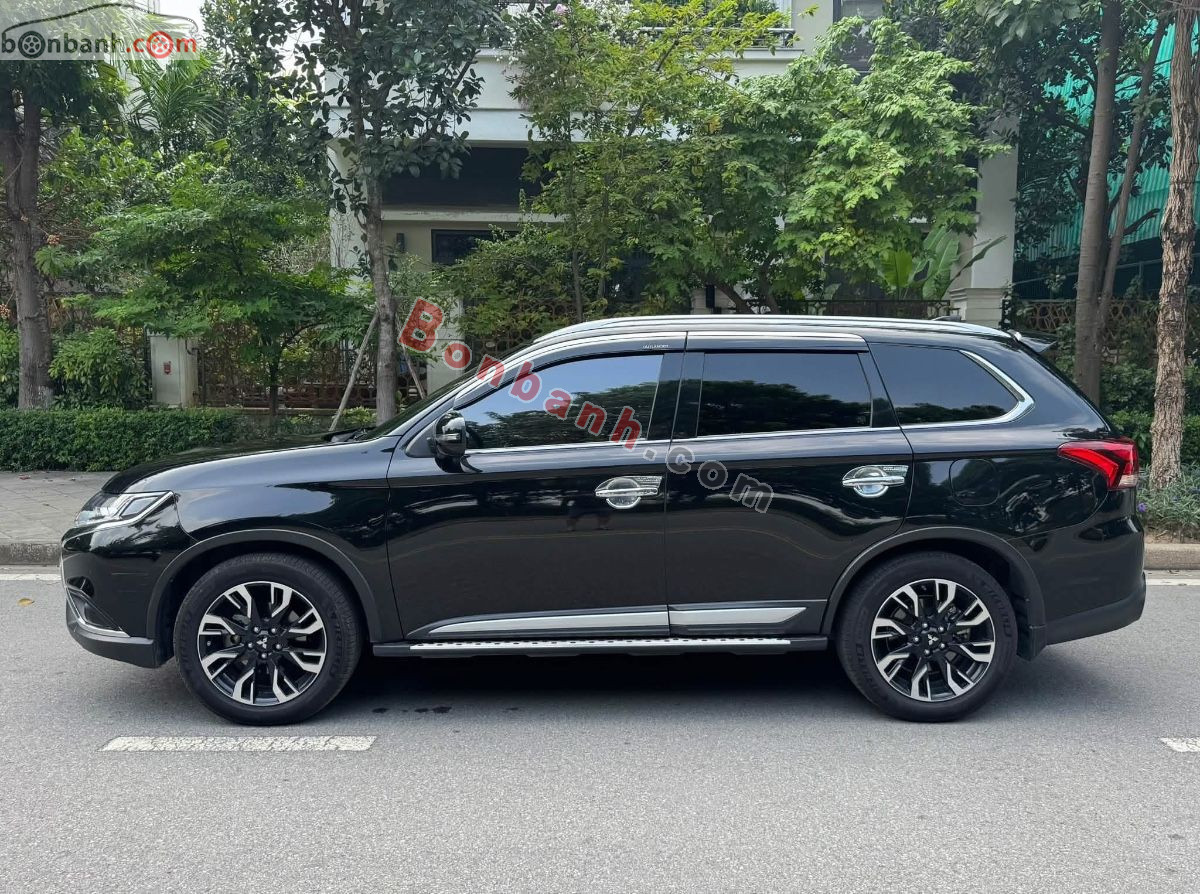 Bán ô tô Mitsubishi Outlander Premium 2.0 CVT - 2021 - xe cũ