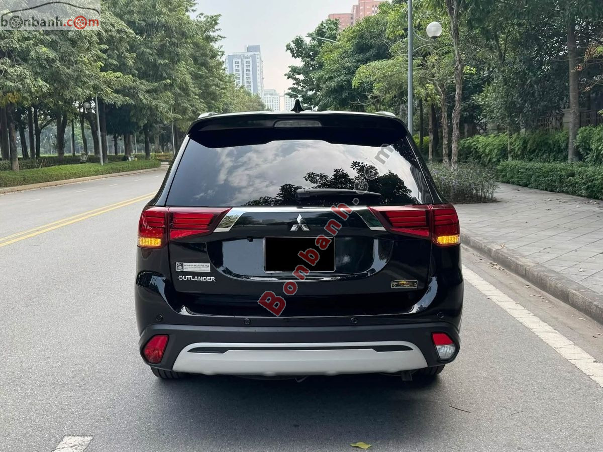 Bán ô tô Mitsubishi Outlander Premium 2.0 CVT - 2021 - xe cũ