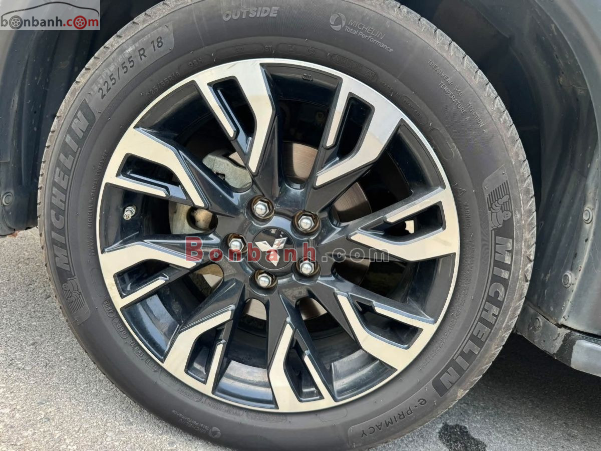 Bán ô tô Mitsubishi Outlander Premium 2.0 CVT - 2021 - xe cũ