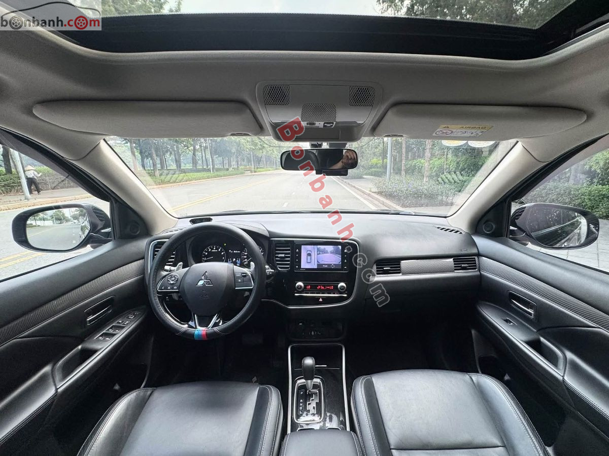 Bán ô tô Mitsubishi Outlander Premium 2.0 CVT - 2021 - xe cũ