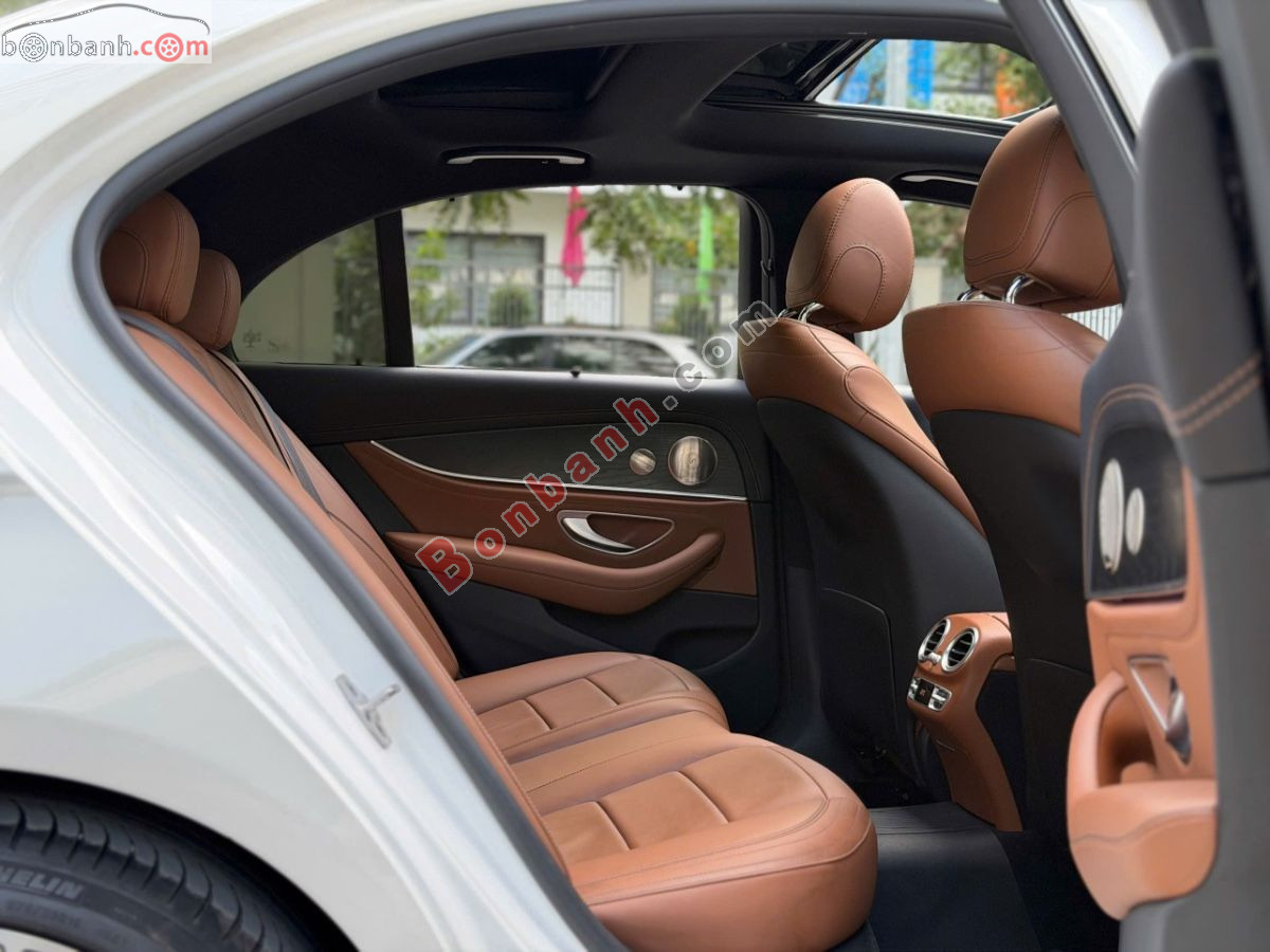 Bán ô tô Mercedes Benz E class E300 AMG - 2022 - xe cũ