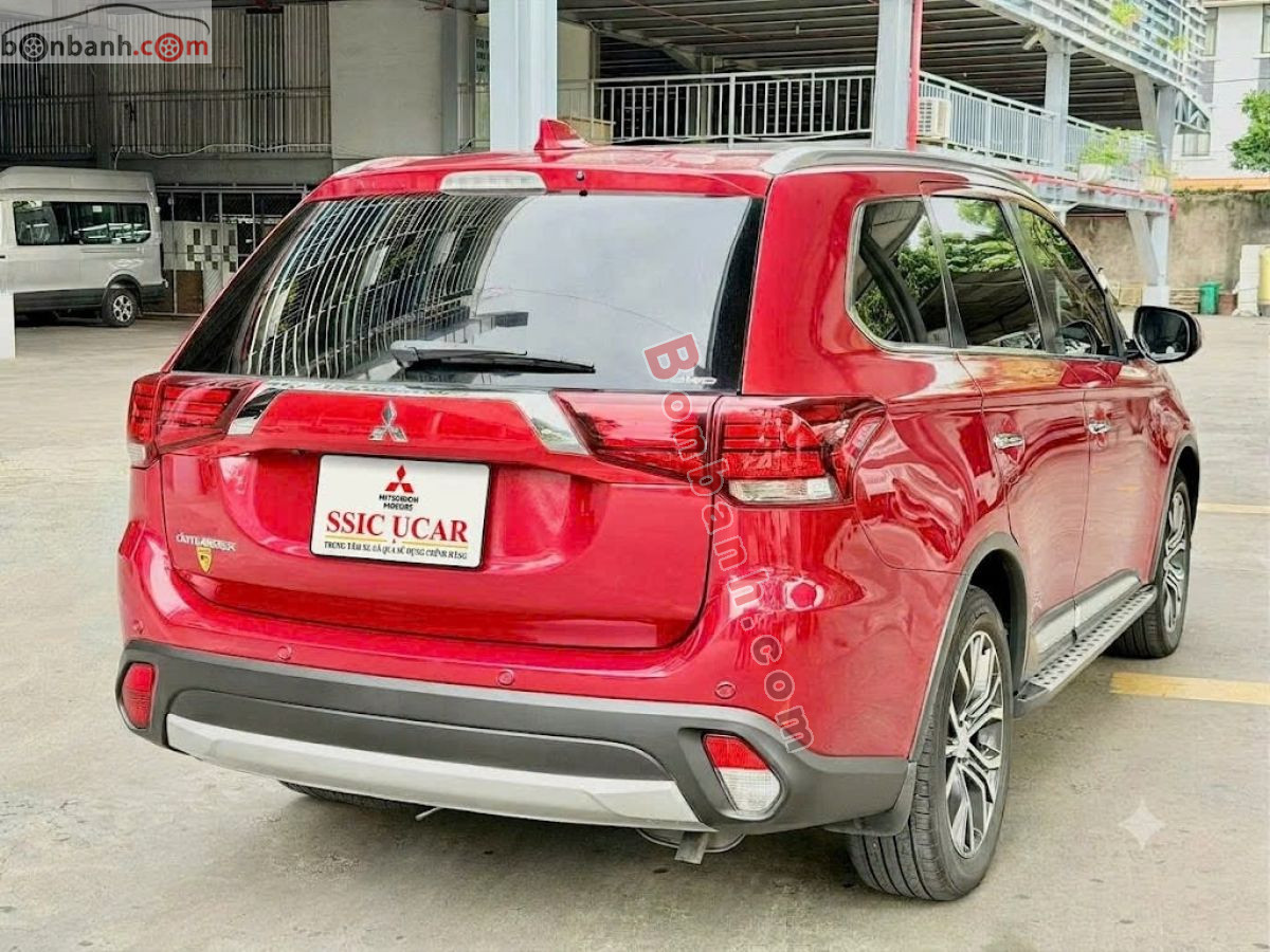 Bán ô tô Mitsubishi Outlander 2.4 CVT Premium - 2018 - xe cũ