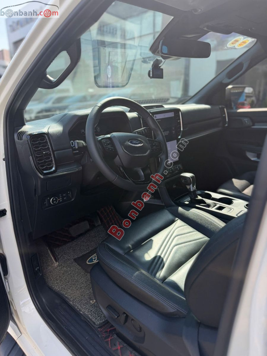 Bán ô tô Ford Everest Titanium 2.0L 4x2 AT - 2023 - xe cũ