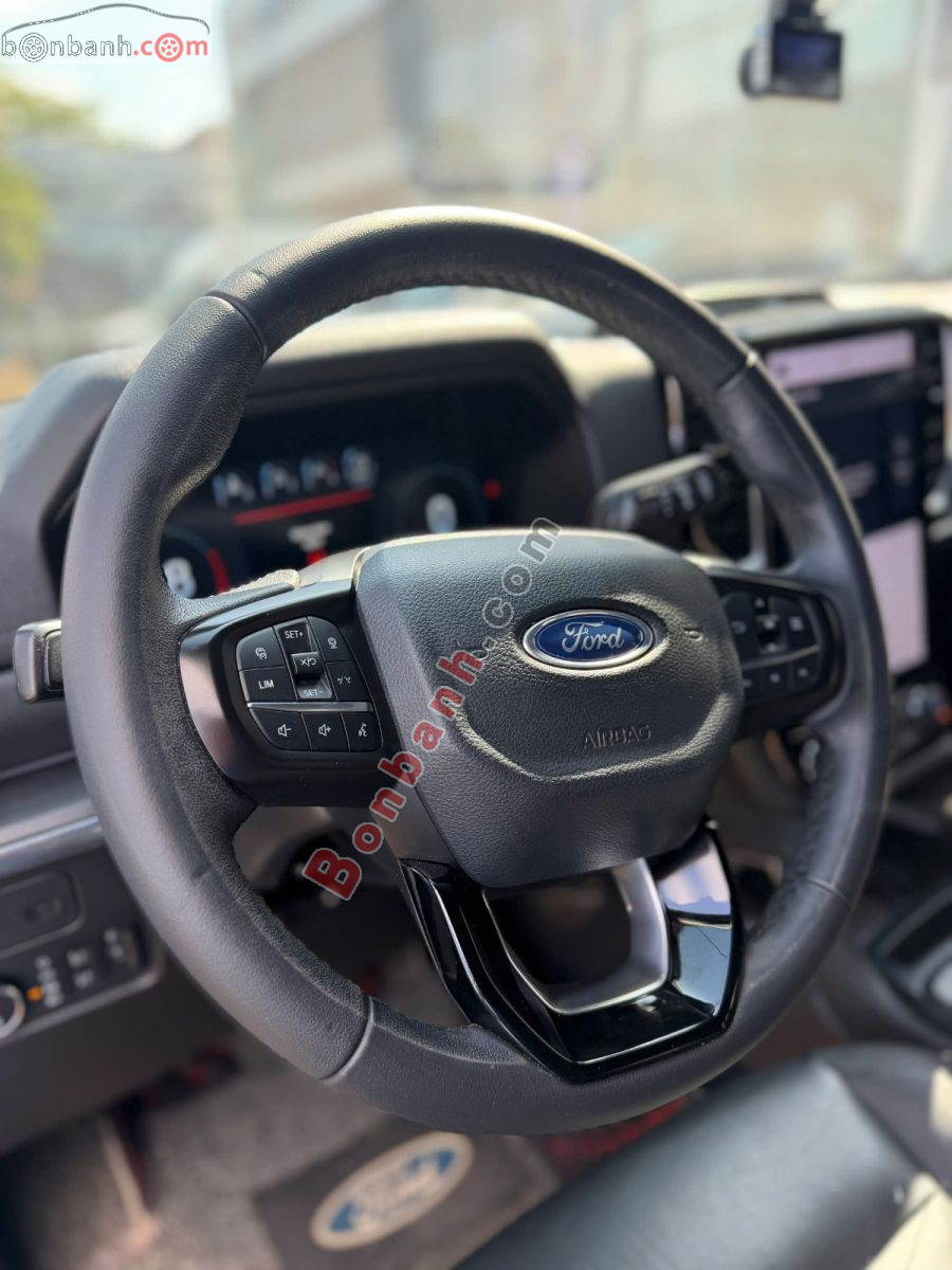 Bán ô tô Ford Everest Titanium 2.0L 4x2 AT - 2023 - xe cũ