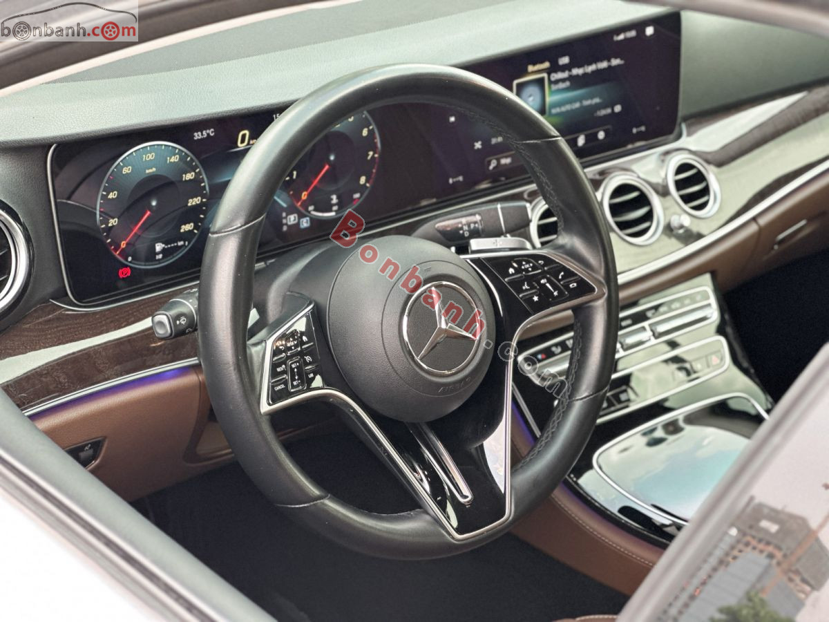 Bán ô tô Mercedes Benz E class E180 - 2022 - xe cũ