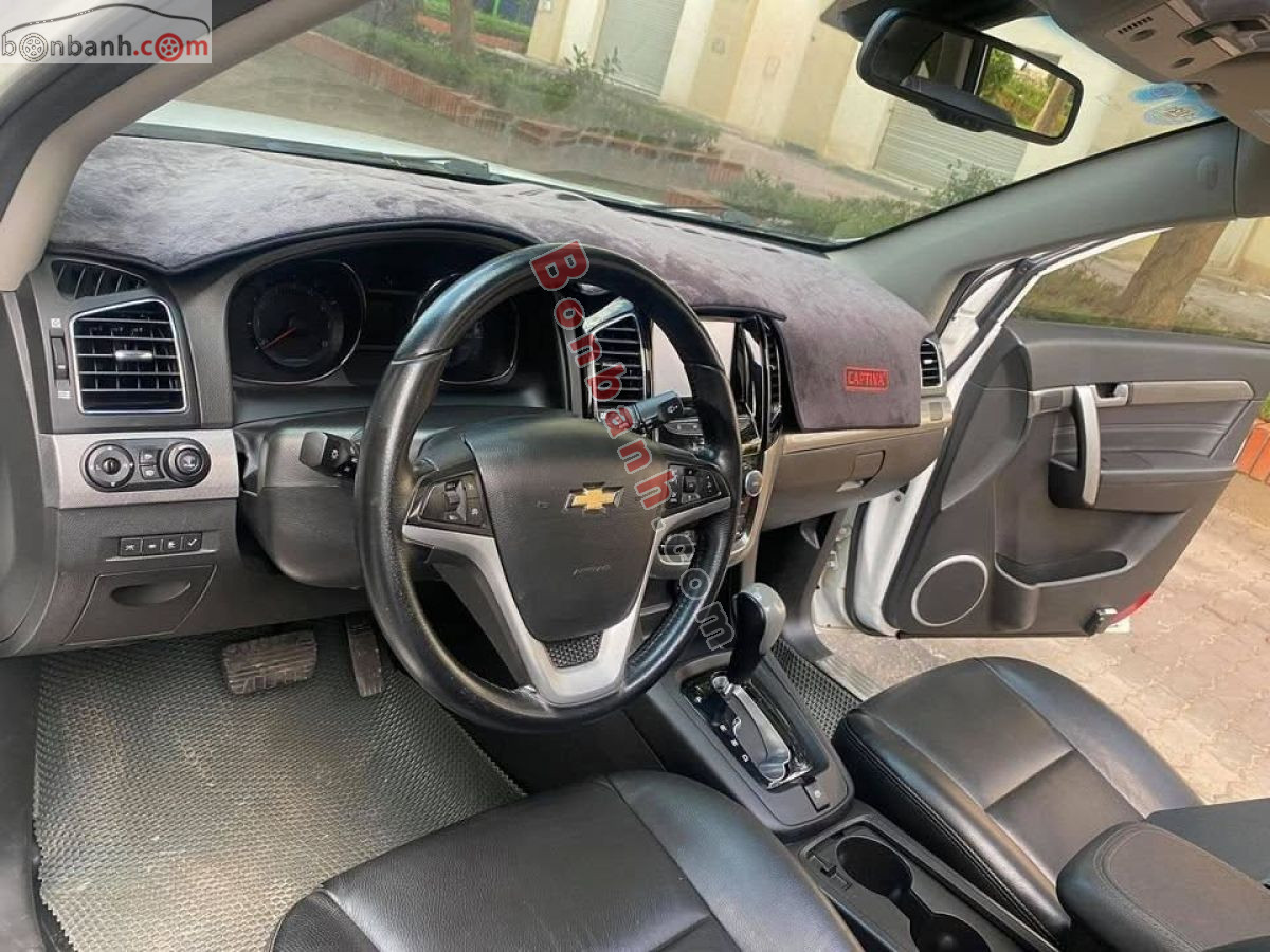 Bán ô tô Chevrolet Captiva LTZ 2.4 AT - 2016 - xe cũ