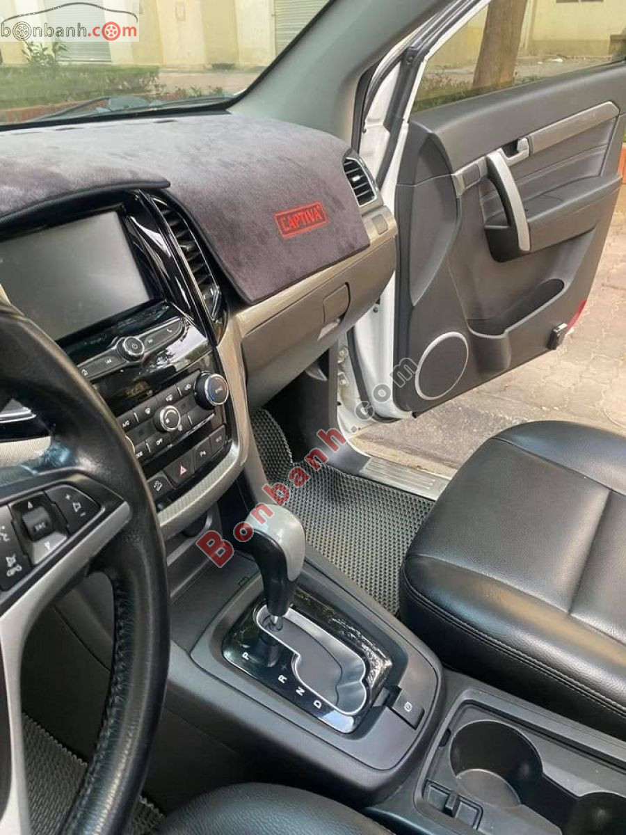 Bán ô tô Chevrolet Captiva LTZ 2.4 AT - 2016 - xe cũ