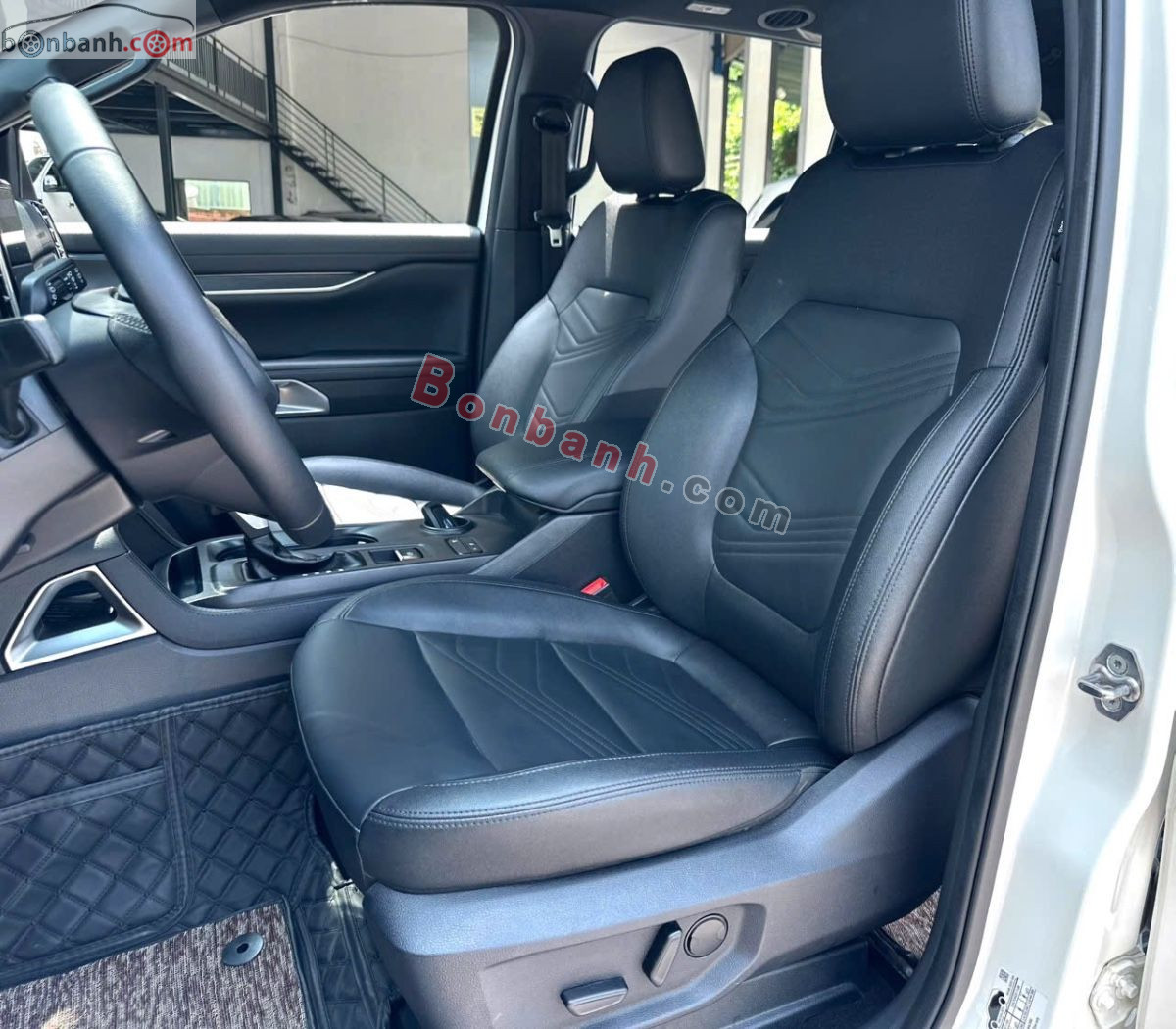 Bán ô tô Ford Everest Titanium 2.0L 4x2 AT - 2024 - xe cũ