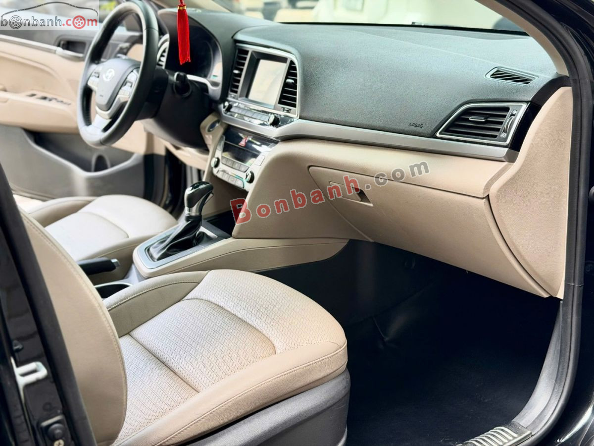 Bán ô tô Hyundai Elantra 1.6 AT - 2019 - xe cũ