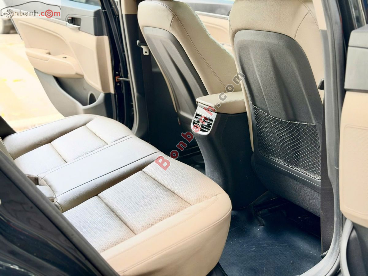 Bán ô tô Hyundai Elantra 1.6 AT - 2019 - xe cũ
