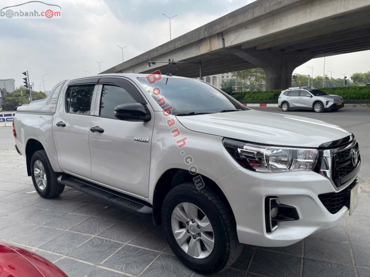 Bán ô tô Toyota Hilux 2.4E 4x2 AT - 2019 - xe cũ