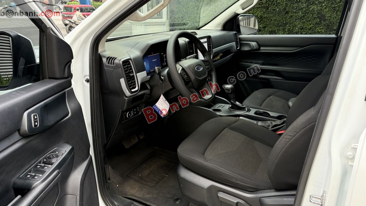Bán ô tô Ford Ranger XLS 2.0L 4x2 AT - 2024 - xe cũ