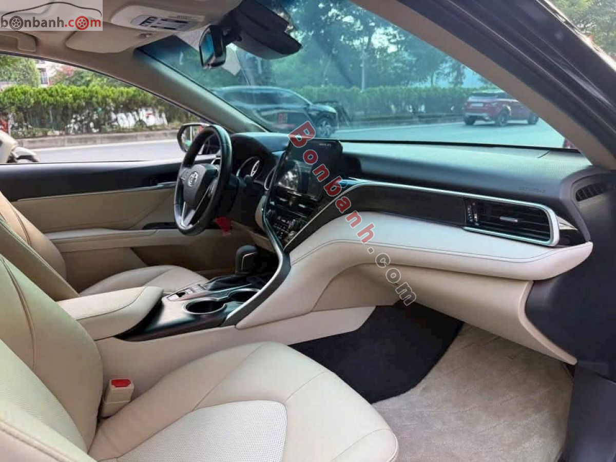 Bán ô tô Toyota Camry 2.5HV - 2021 - xe cũ