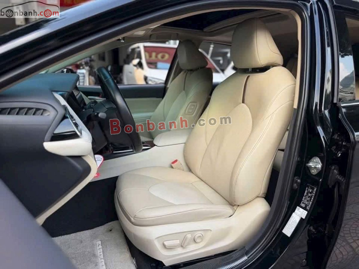 Bán ô tô Toyota Camry 2.5HV - 2021 - xe cũ