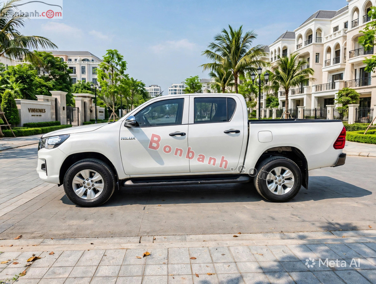 Bán ô tô Toyota Hilux 2.4E 4x2 AT - 2019 - xe cũ