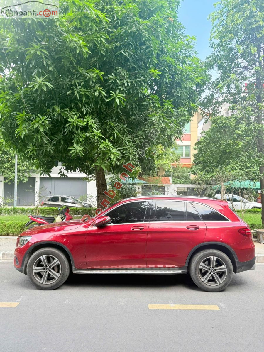 Bán ô tô Mercedes Benz GLC 250 4Matic - 2017 - xe cũ