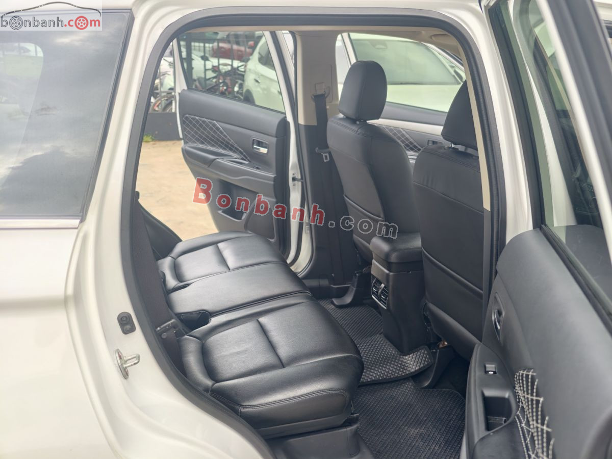 Bán ô tô Mitsubishi Outlander 2.0 CVT - 2019 - xe cũ