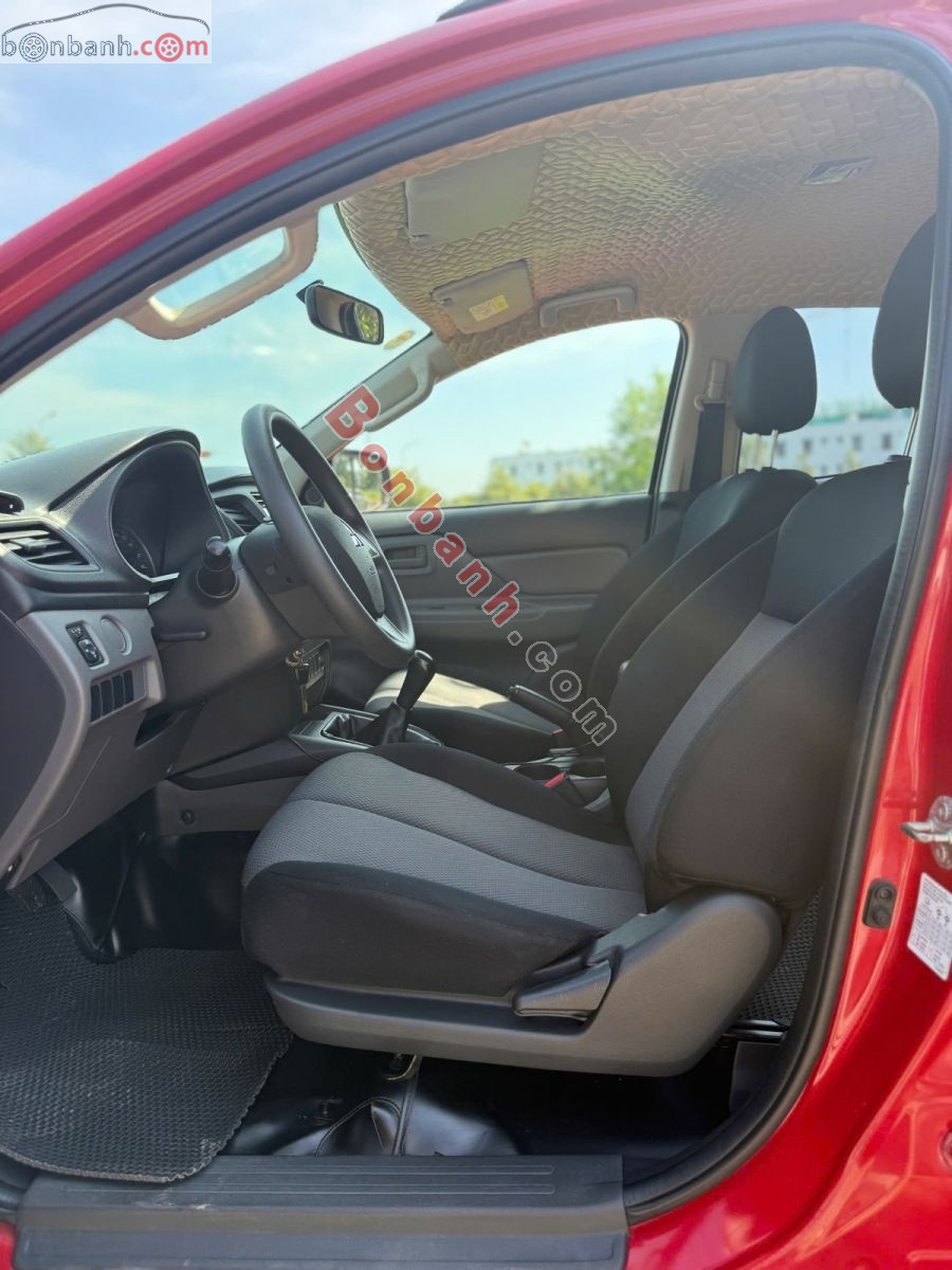 Bán ô tô Mitsubishi Triton 4x2 MT - 2017 - xe cũ