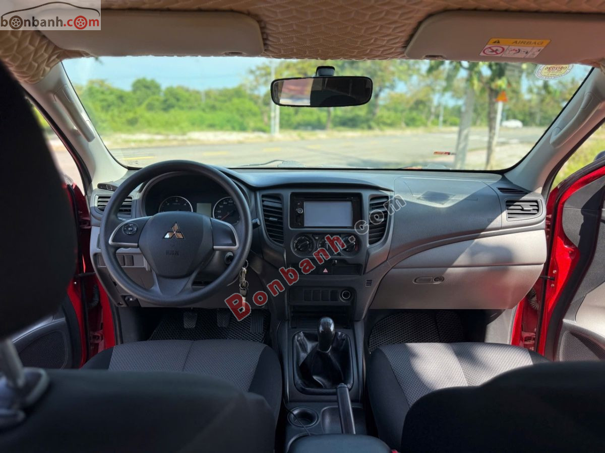 Bán ô tô Mitsubishi Triton 4x2 MT - 2017 - xe cũ
