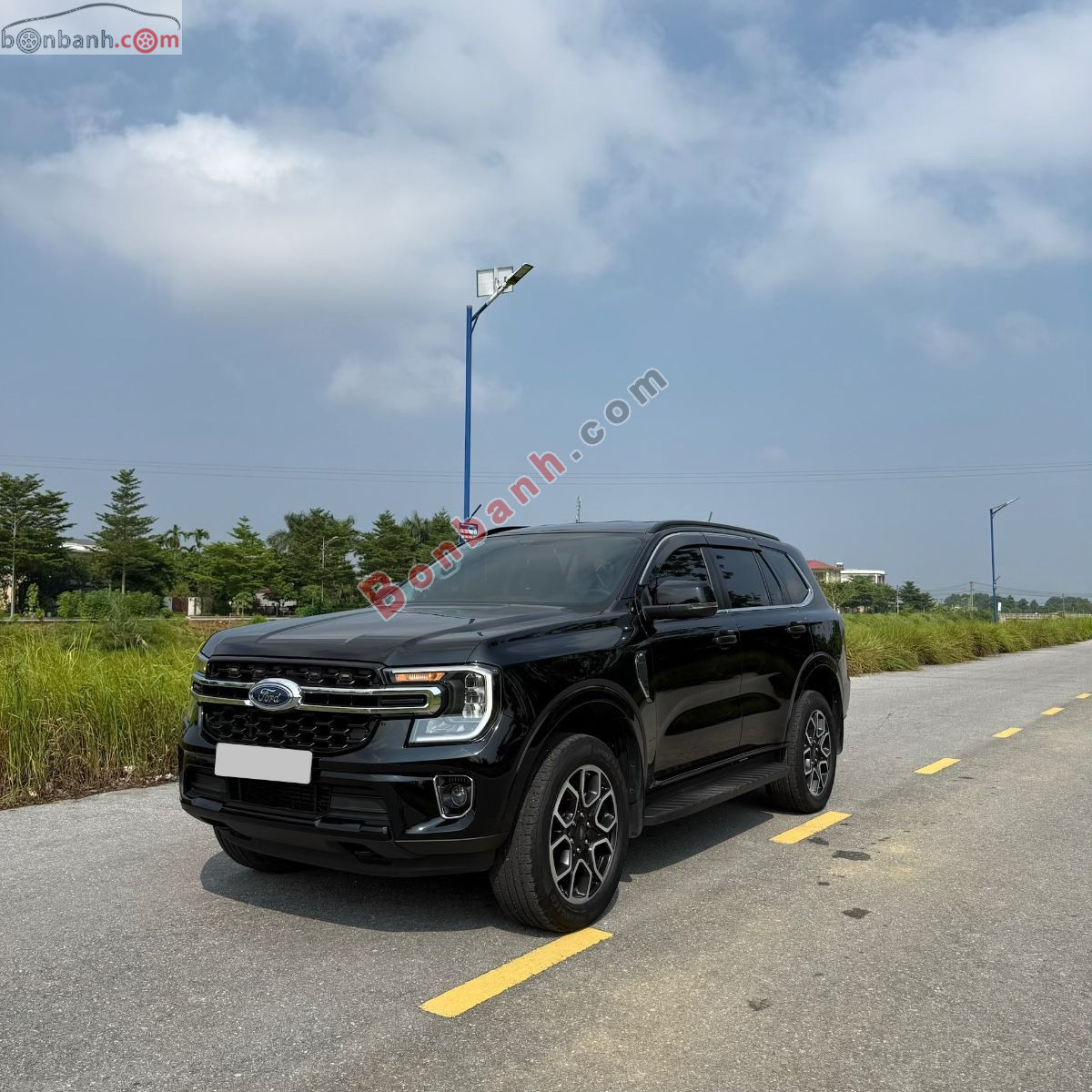 Bán ô tô Ford Everest Ambiente 2.0L 4x2 AT - 2024 - xe cũ