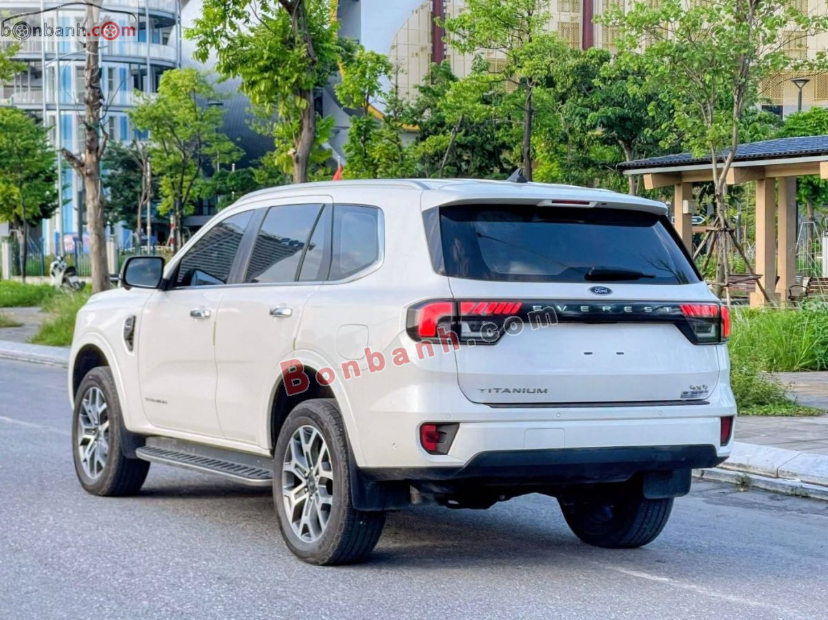 Bán ô tô Ford Everest Titanium Plus 2.0L 4x4 AT - 2024 - xe cũ