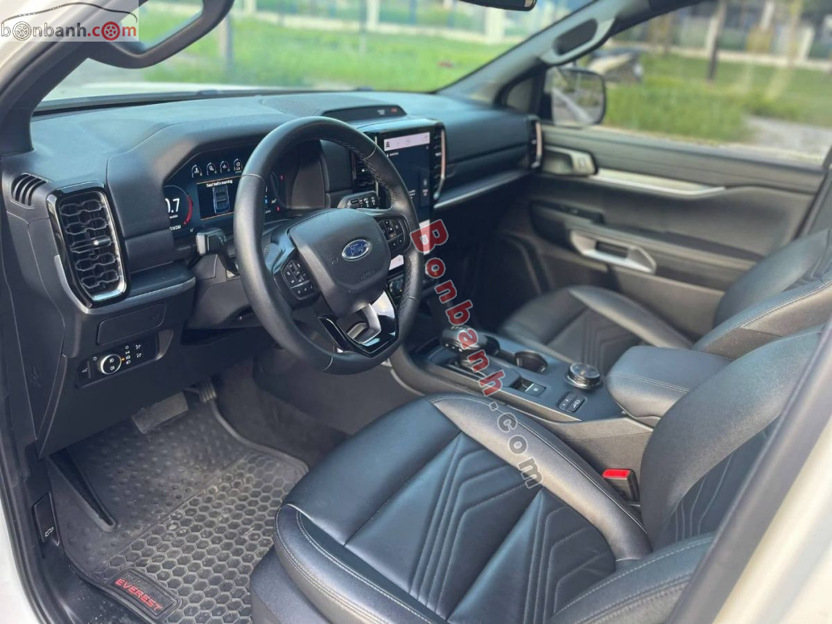 Bán ô tô Ford Everest Titanium Plus 2.0L 4x4 AT - 2024 - xe cũ