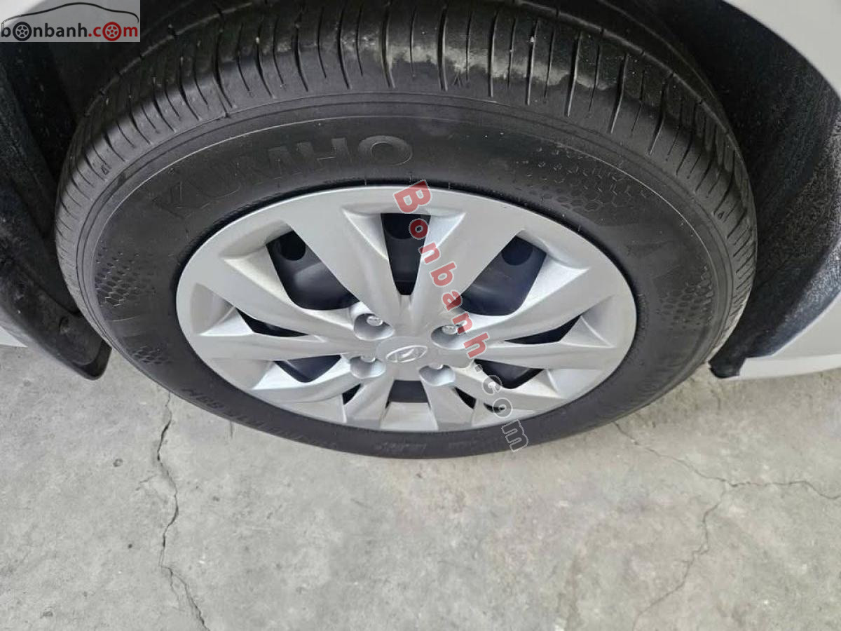 Bán ô tô Hyundai Accent 1.4 MT Tiêu Chuẩn - 2022 - xe cũ