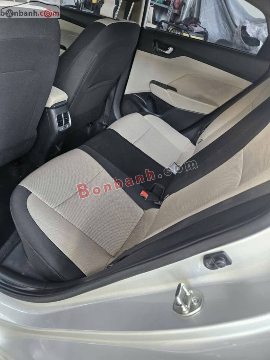 Bán ô tô Hyundai Accent 1.4 MT Tiêu Chuẩn - 2022 - xe cũ