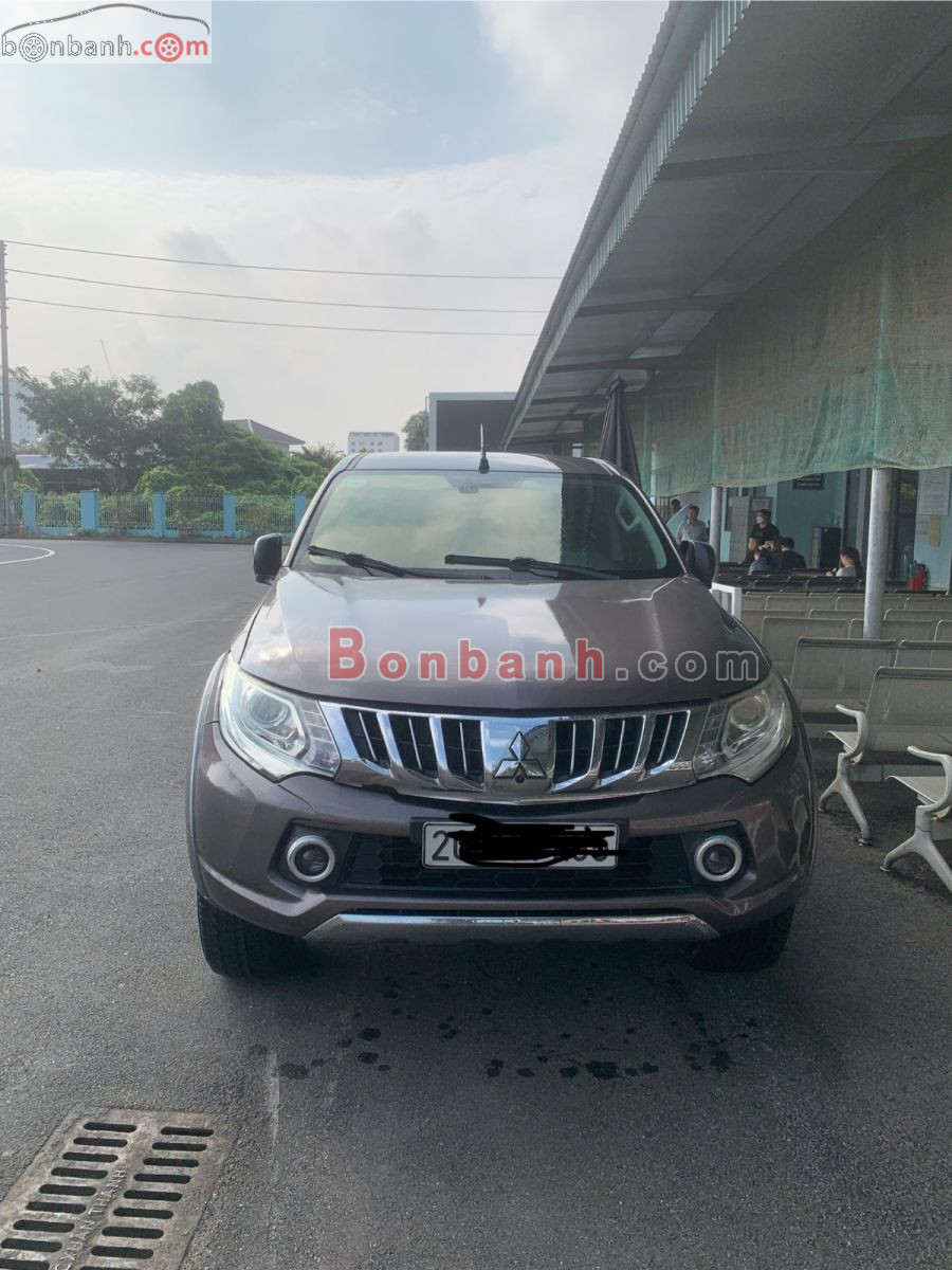 Bán ô tô Mitsubishi Triton GLS 4x4 AT - 2015 - xe cũ
