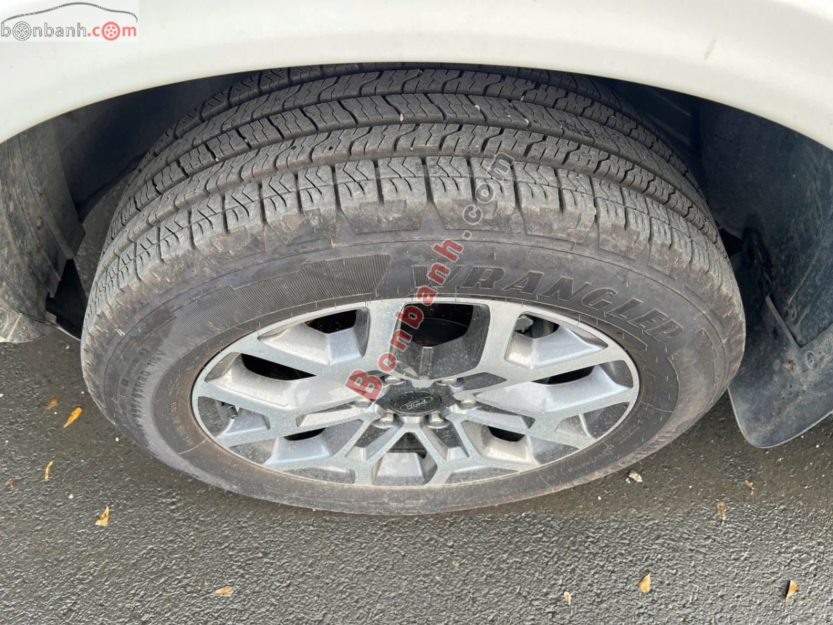 Bán ô tô Ford Everest Titanium Plus 2.0L 4x4 AT - 2026 - xe cũ