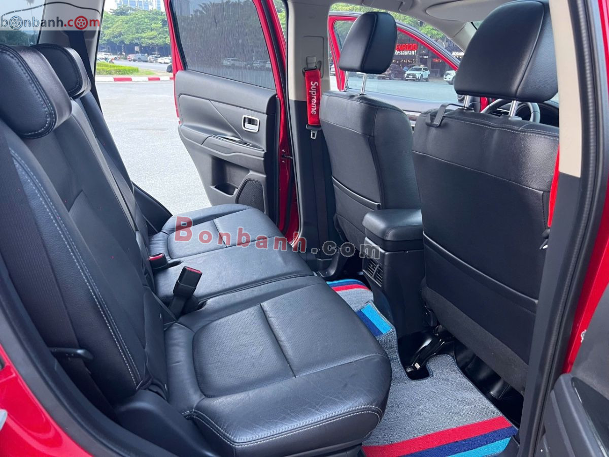 Bán ô tô Mitsubishi Outlander 2.0 CVT Premium - 2019 - xe cũ