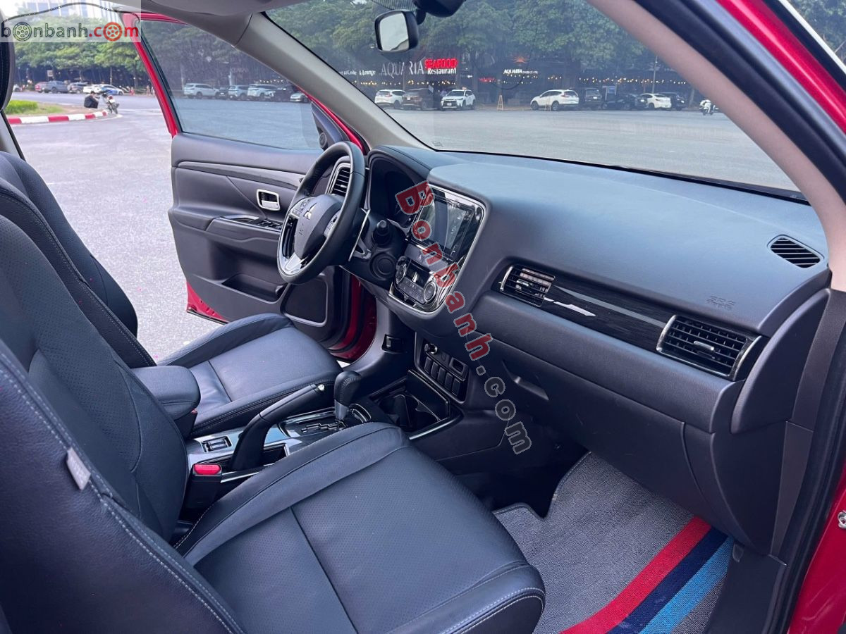 Bán ô tô Mitsubishi Outlander 2.0 CVT Premium - 2019 - xe cũ