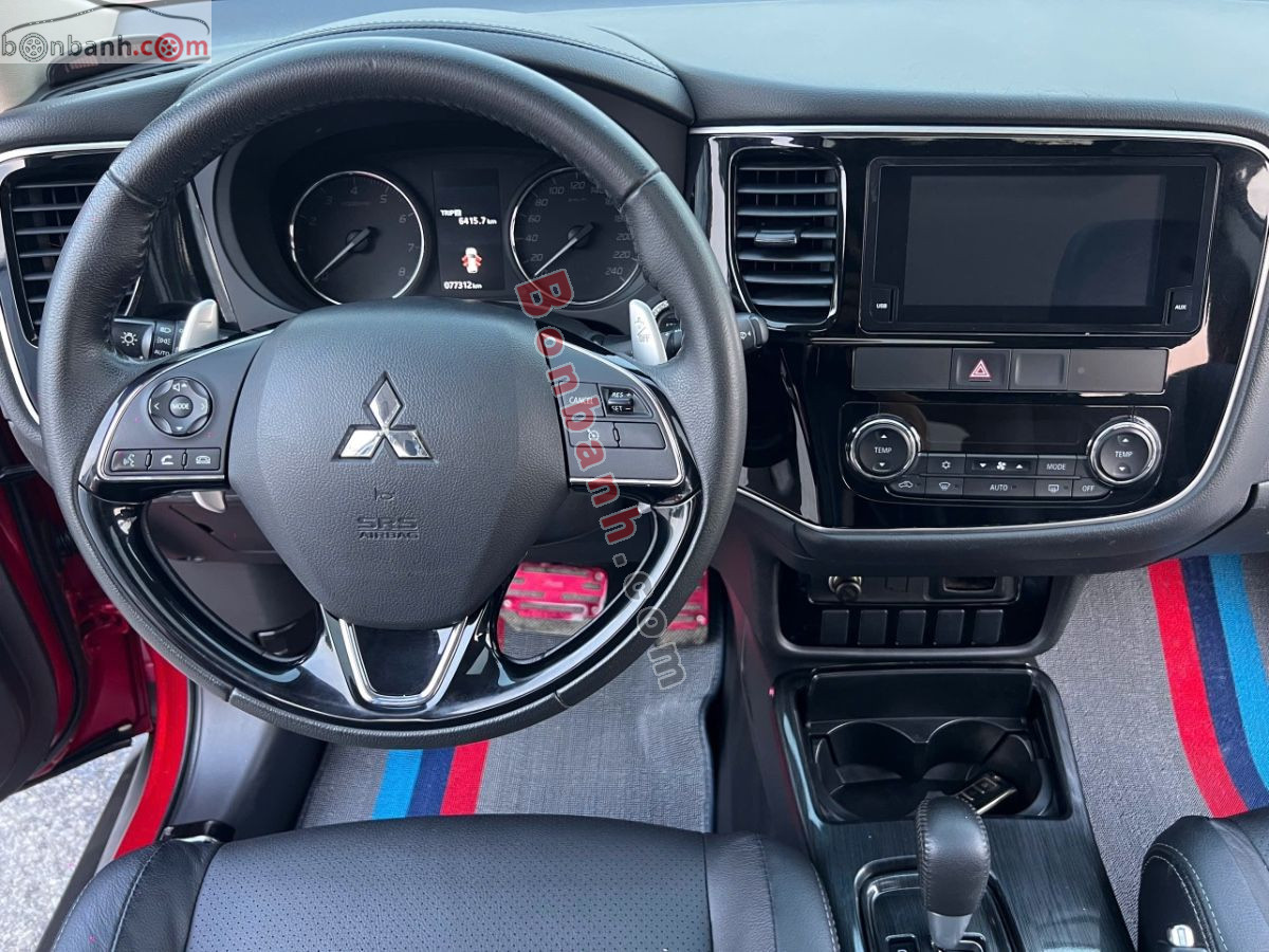 Bán ô tô Mitsubishi Outlander 2.0 CVT Premium - 2019 - xe cũ