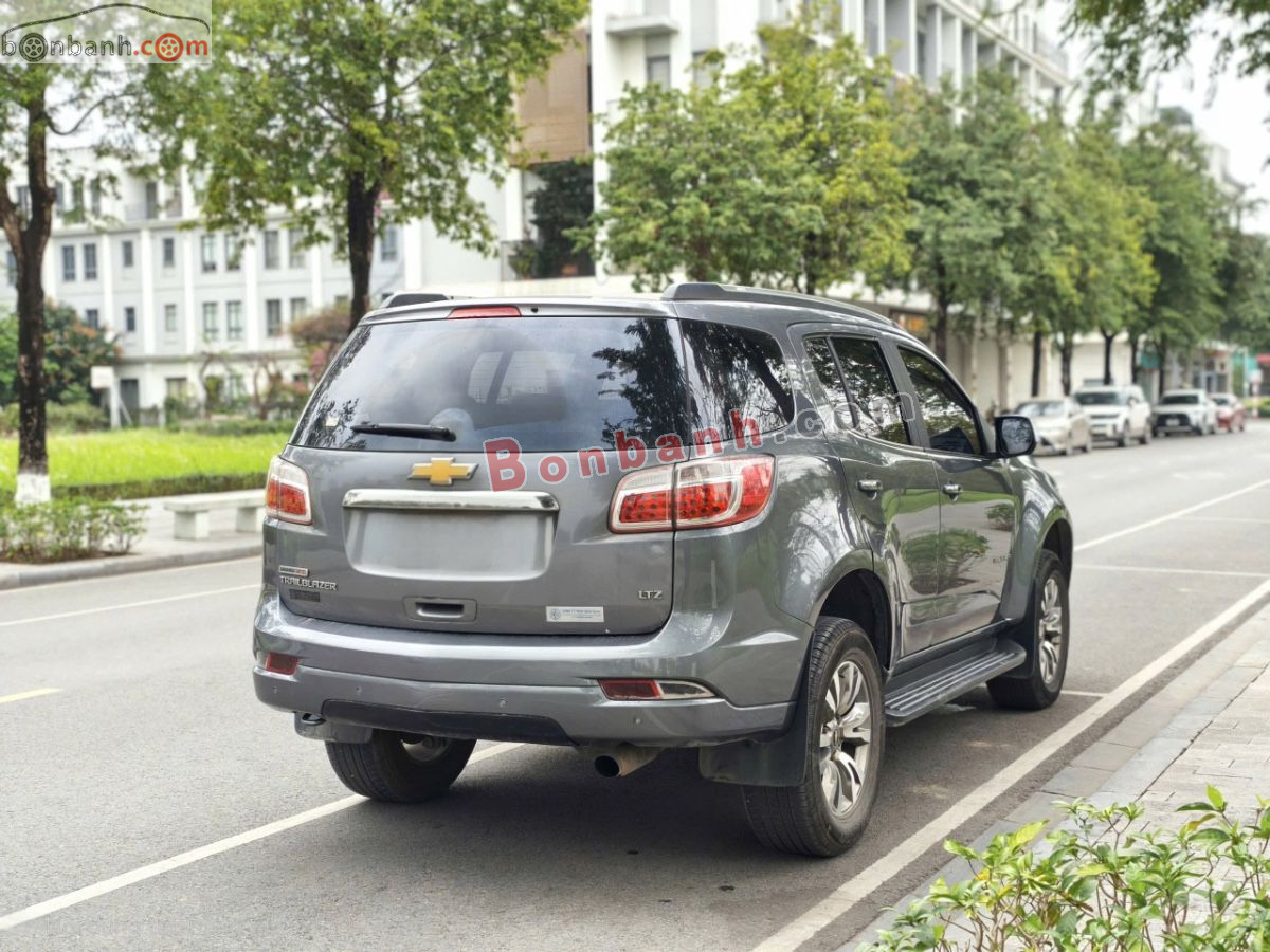 Bán ô tô Chevrolet Trailblazer LTZ 2.5L VGT 4x4 AT - 2018 - xe cũ